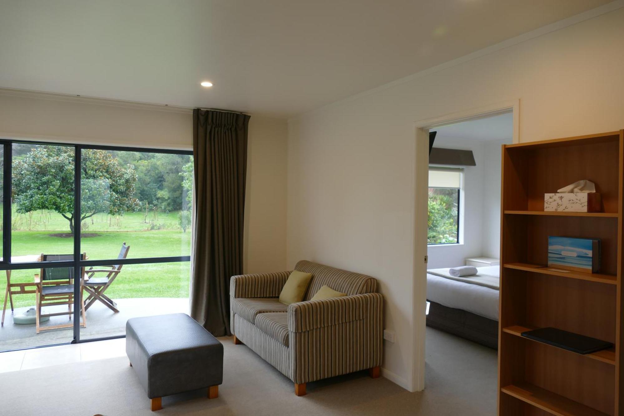 Patons Rock Beach Villas Takaka Exteriör bild